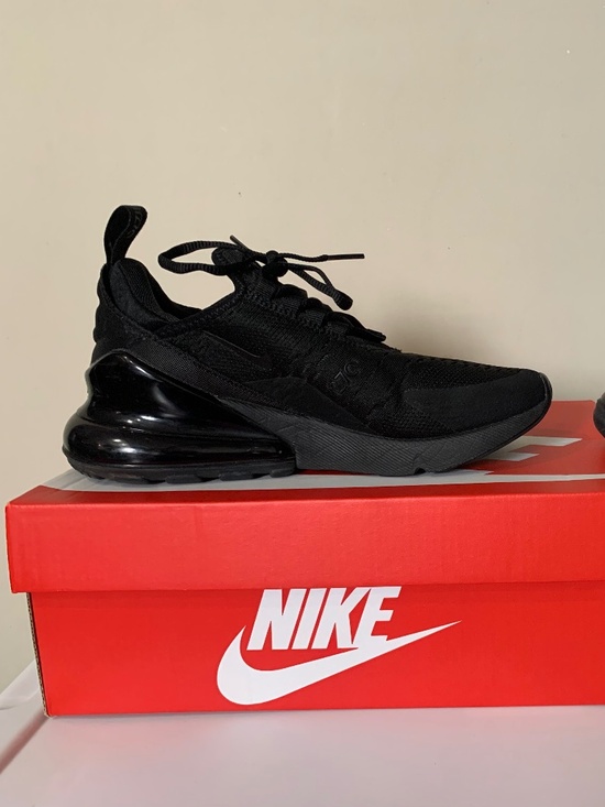 Nike Shoes - Women’s Nike Air Max 270